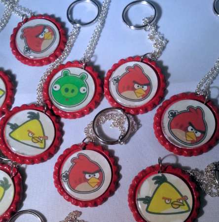 alt="portachiavi-regalo-festa-compleanno-resina-epoxy"