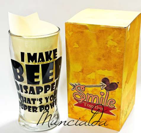 bicchiere birra per amiche