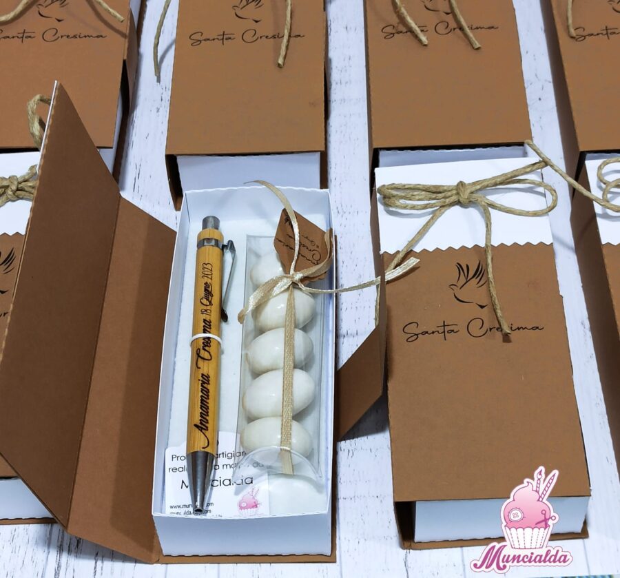 bomboniera Cresima penna personalizzata